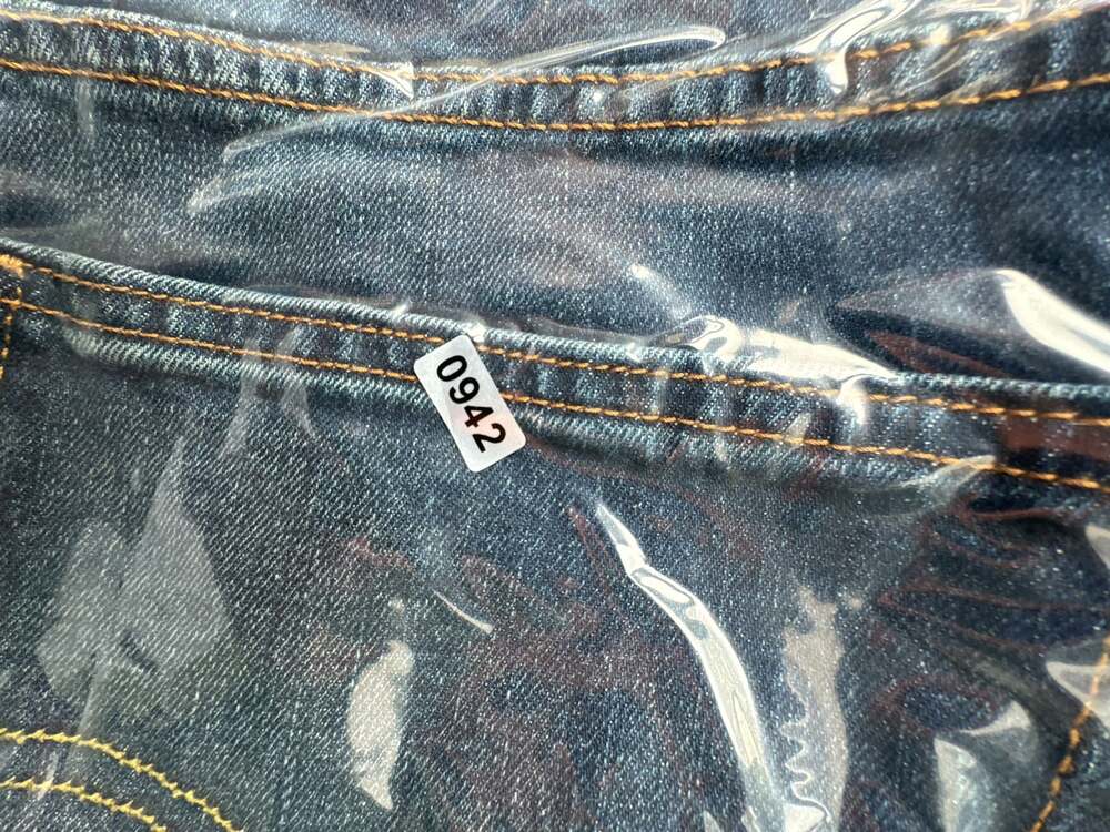 NWT Levi's Men's 569 Loose Straight Stretch Jeans, Medium Wash, 40 x 32 - Picture 6 of 6